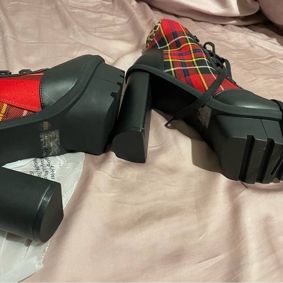 Stacked, heel bootie - Picture 2 of 4